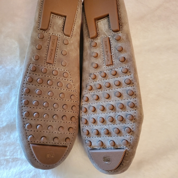 TORY BURCH BRAND NEW W/ TAG & BOX! TORY BURCH LOWELL 2 DRIVER-SUEDE - Picture 5 of 11